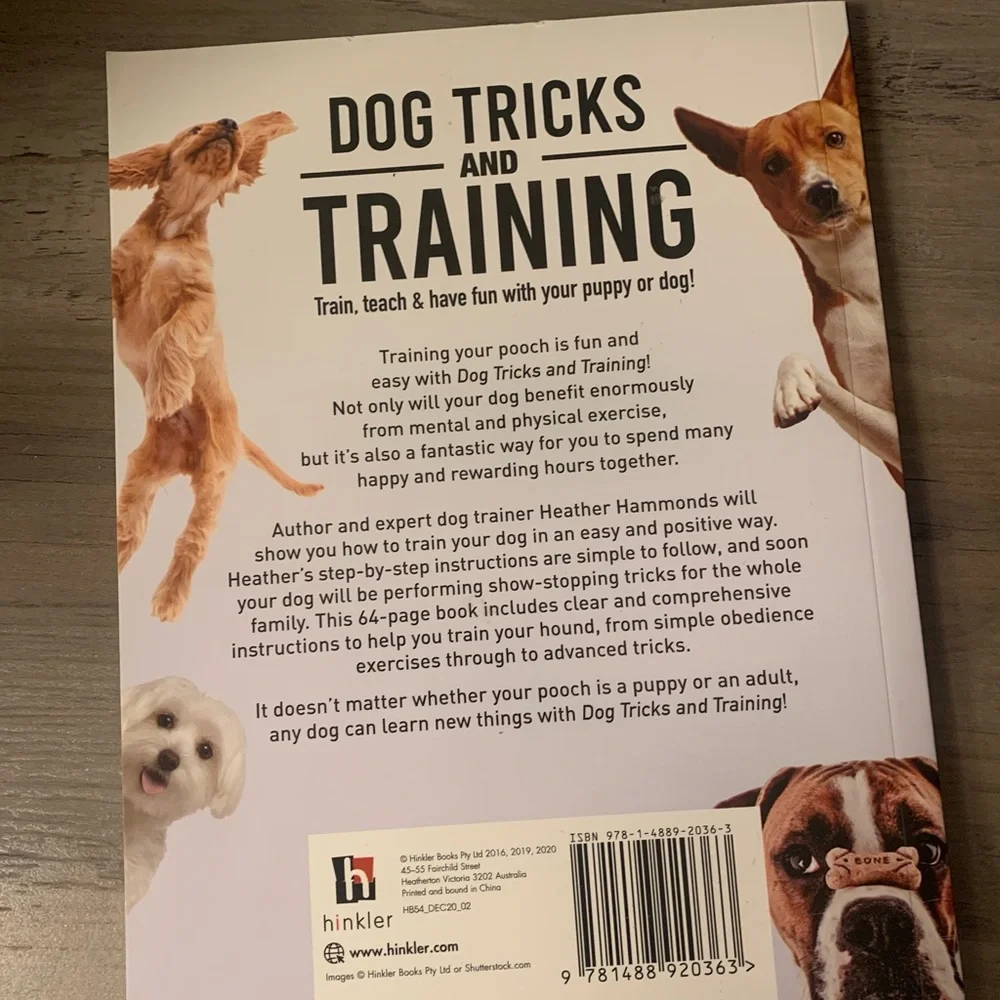 Dog training and tricks book with online streaming key